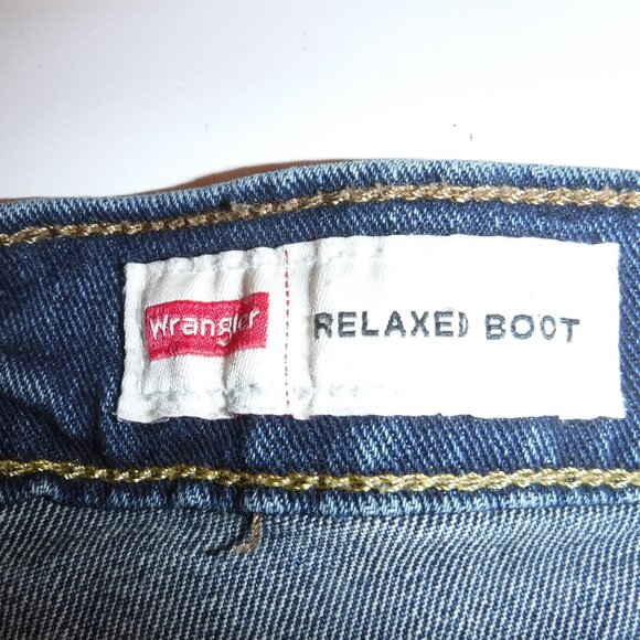Wrangler relaxed boot cut Blue Jeans 36x32 - Picture 2 of 5